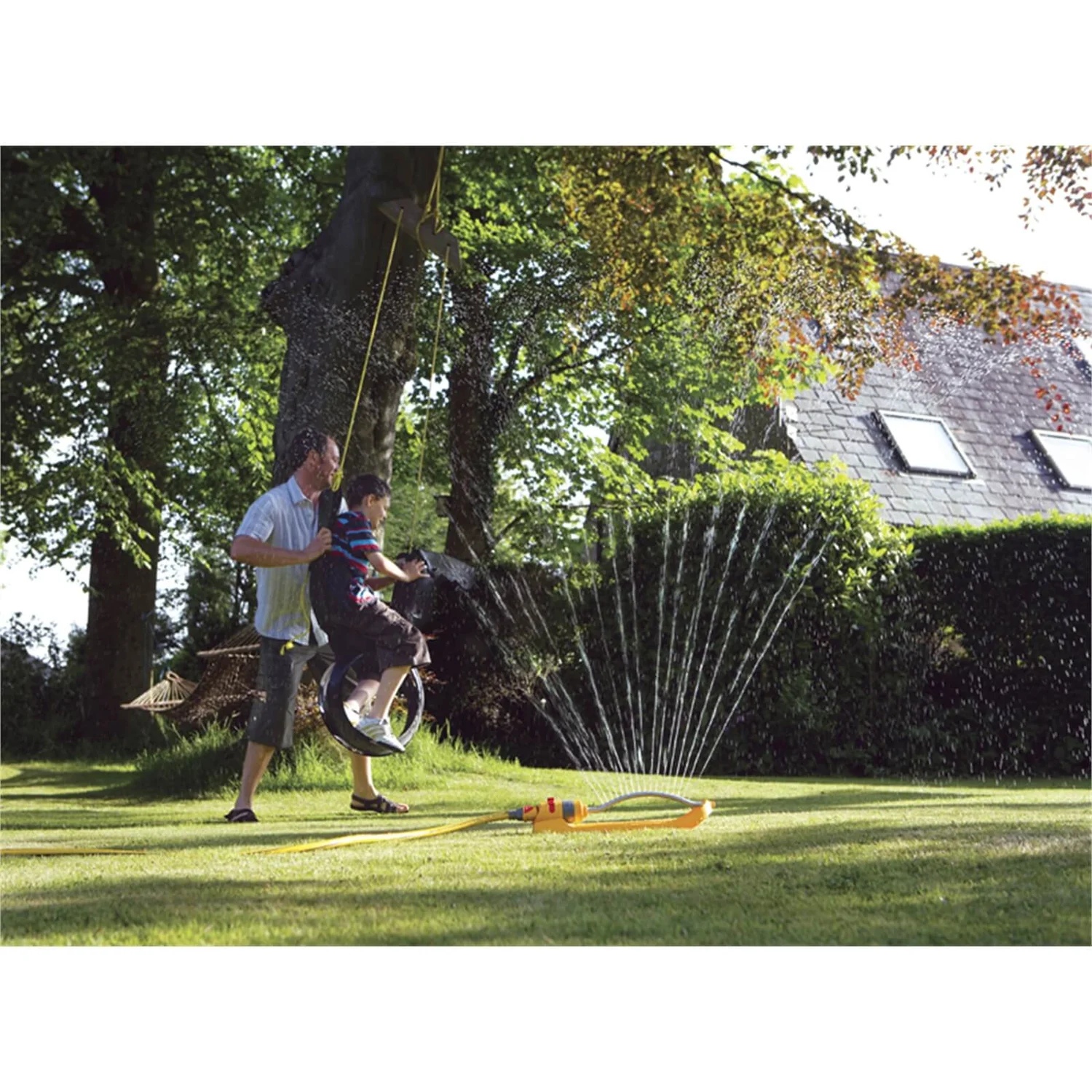 Hozelock Oscillating Garden Lawn Sprinkler 200m² 6 Hozelock Oscillating Garden Lawn Sprinkler 200m² - Image 4