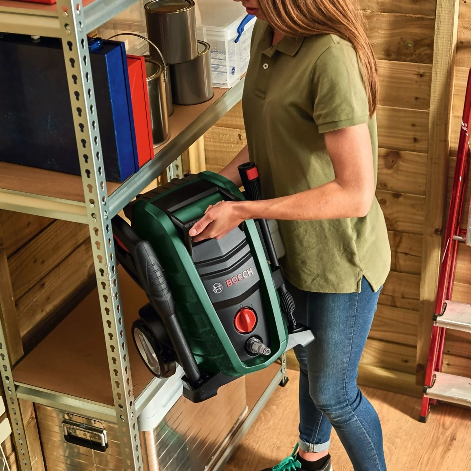 Bosch UniversalAquatak 135 High-Pressure Washer 10 Bosch UniversalAquatak 135 High-Pressure Washer - Image 8