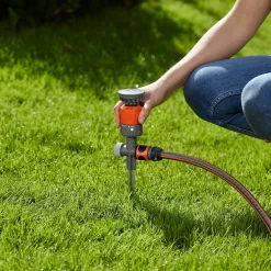 Gardena Comfort Circular Sprinkler Vario Spike -Garden Furniture Store 13043404 4025060198320806