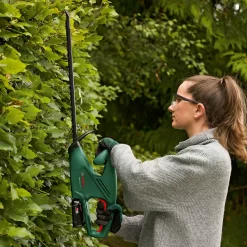 Bosch EasyHedgeCut 18-45 Hedge Trimmer -Garden Furniture Store 13496928 3844961768831319