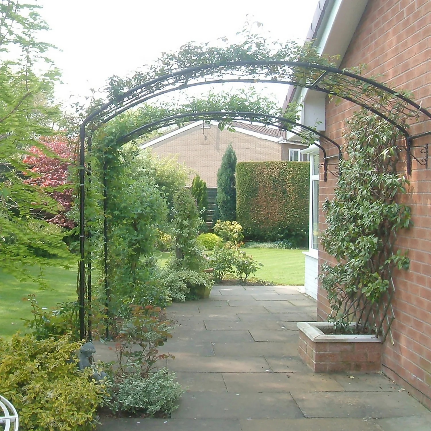 Agriframes Wall Arch - (H)2.3 X (W)1.5 X (D)0.45 M - Black 4 Agriframes Wall Arch - (H)2.3 X (W)1.5 X (D)0.45 M - Black - Image 2