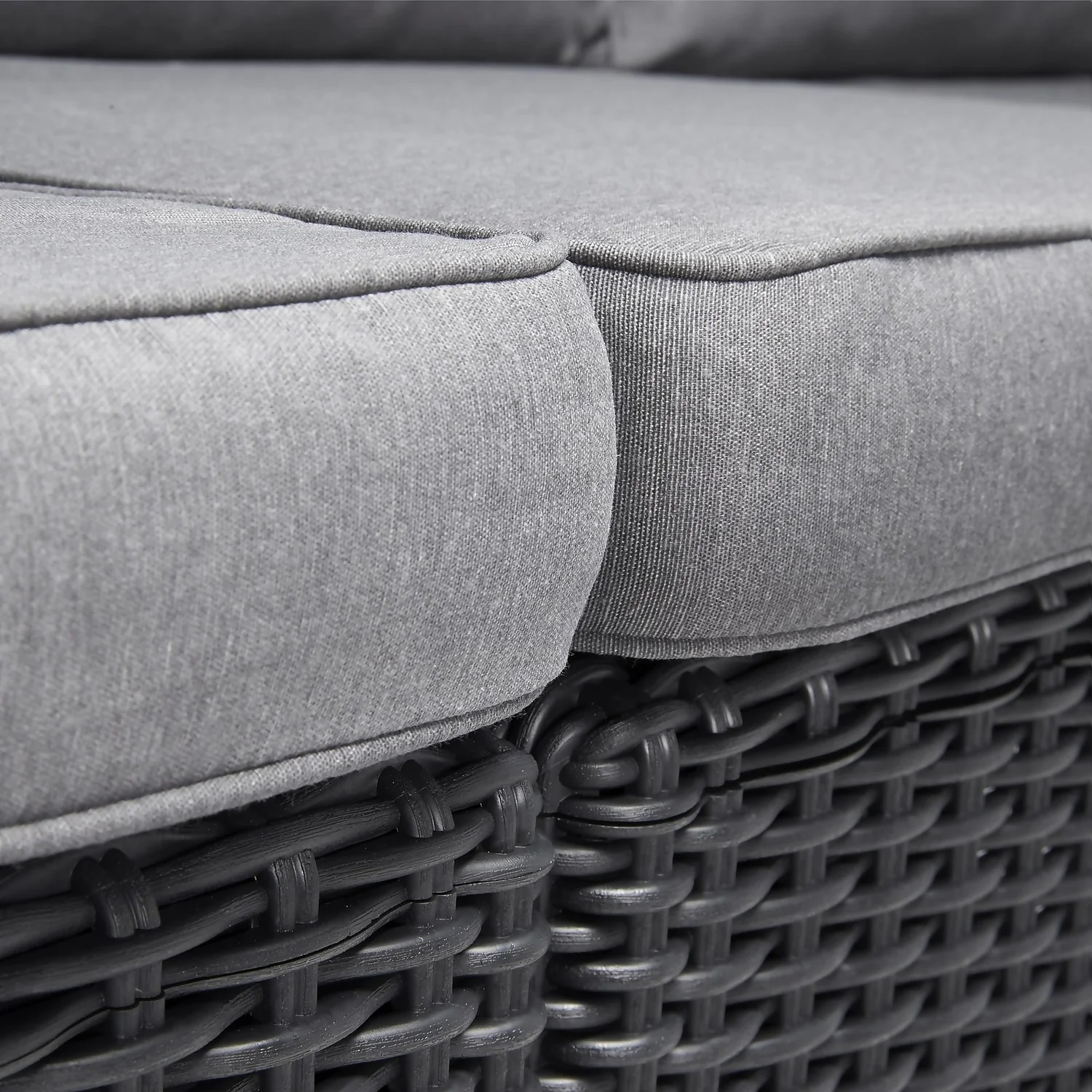 Keter California 5 Seater Outdoor Garden Furniture Sofa And Lounge Set - Graphite With Grey Cushions 7 Keter California 5 Seater Outdoor Garden Furniture Sofa And Lounge Set - Graphite With Grey Cushions - Image 5